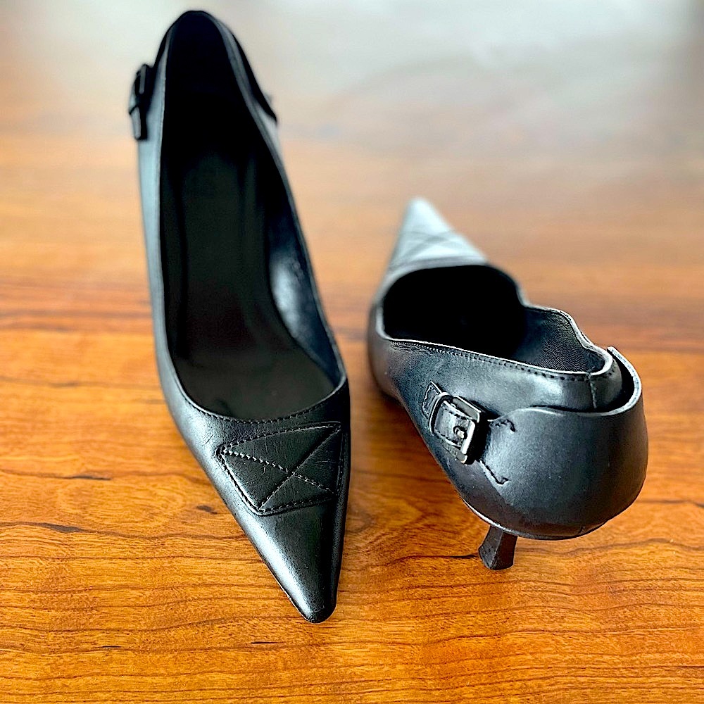 Vintage Gucci Black Leather Pumps 2 inch heels - 6.5 classic (36.5 EU)